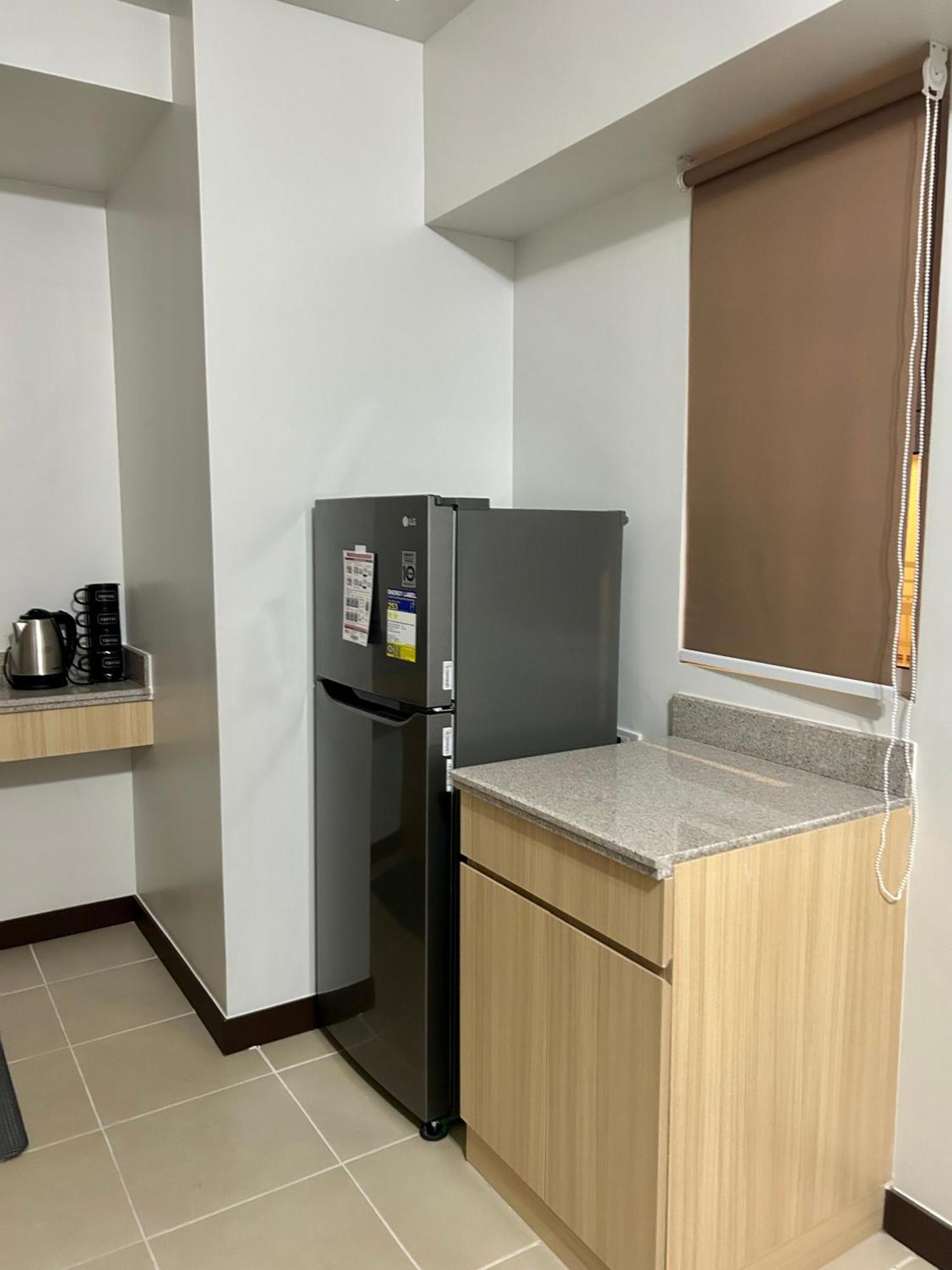 The Atherton Paranaque City Εξωτερικό φωτογραφία